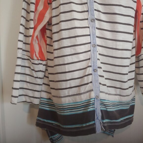 We The Free School House Tee Button Down Boho Coastal Beachy Oversize M - Picture 5 of 13